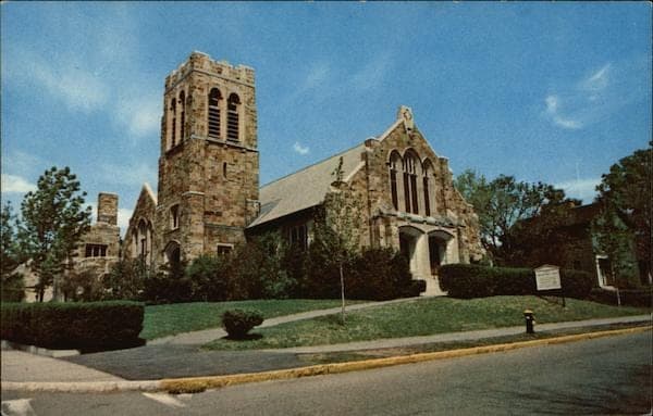 Reading, MA — town common with the historic First Congregational Church